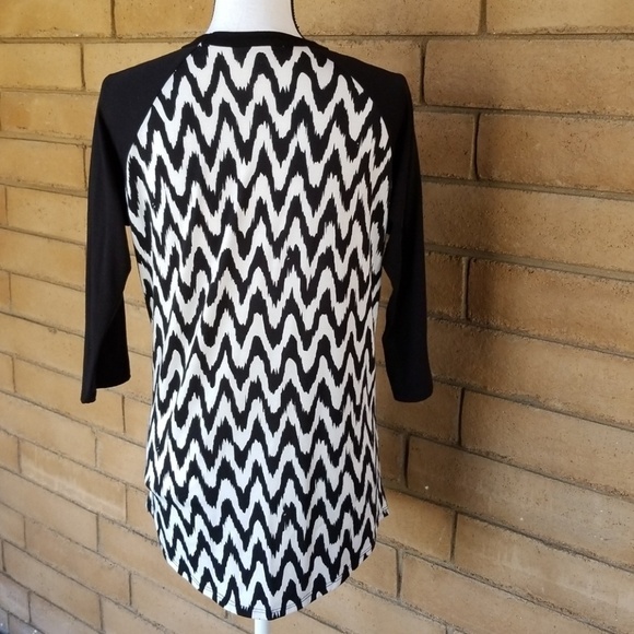 LulaRoe Randy - Picture 4 of 7